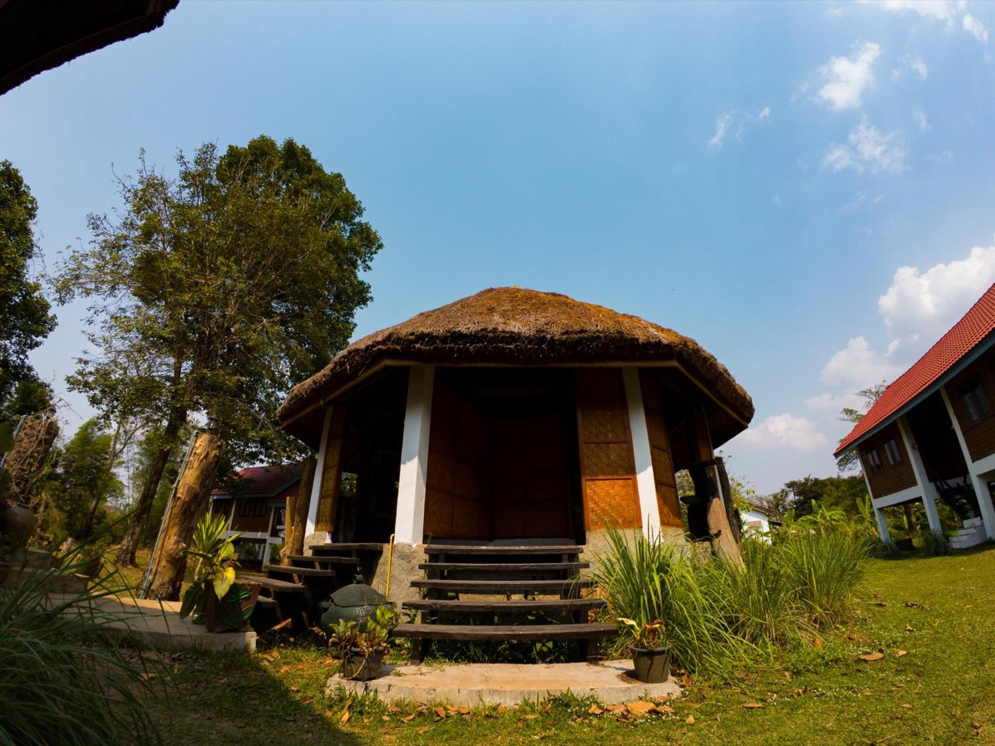 Bolaven Garden Bungalow And Tent - Tad Lo Ban Kiangtat Exterior foto